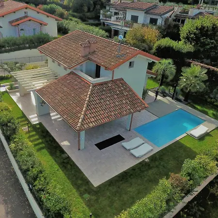Casa Sulle Colline Di Pool, Garden And Barbecue * Barcuzzi