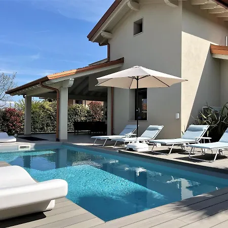 Casa Sulle Colline Di Pool, Garden And Barbecue
